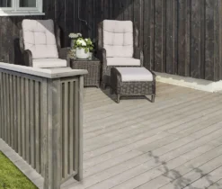 Altanrekke furu flat 34x145 mm grå