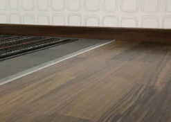Nivålist nr 220 0-10mm hvit200cm hvitlakkert durifix selvklebende