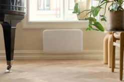 Panelovn stål Invisible 700 watt hvit