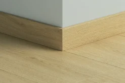 Sokkellist vinyl 2400x12x58mm grey valley oak