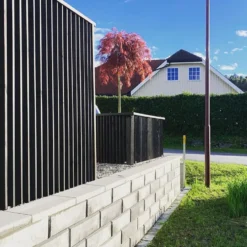 Støttemur kombimur grå