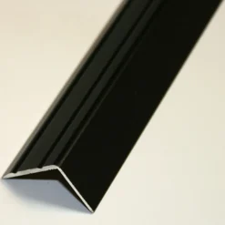 Trappenese nr 9.1 selvklebende aluminium 2 meter sortlakkert